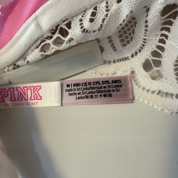 Pink Victoria Secret Push up bra new without tags. - Picture 2 of 3